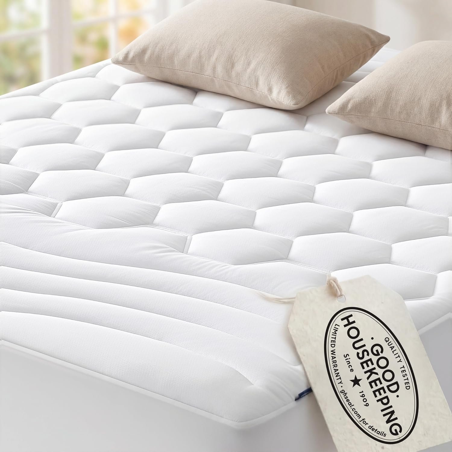 Bedsure Queen Mattress Pad – Quilted Fitted Mattress Topper Protector with 8-21 Inches Deep Pocket, Noiseless Breathable Bed Cover Padded, Machine Washable, White, 60×80 Inches